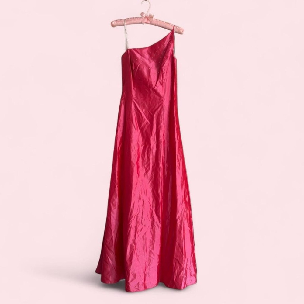 5/6 L.A. Glo Elegant One shoulder Pink Satin Gown